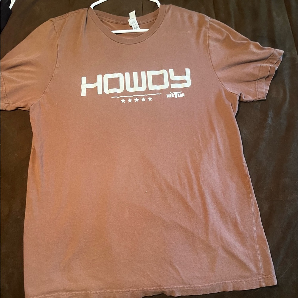 Women’s Howdy' Graphic T-Shirt size large Western T Brand